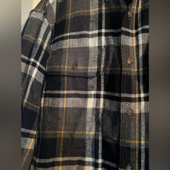 Men’s Old Navy Flannel - Regular Fit - Picture 2 of 3